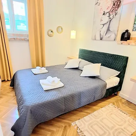 Apartment Mala *