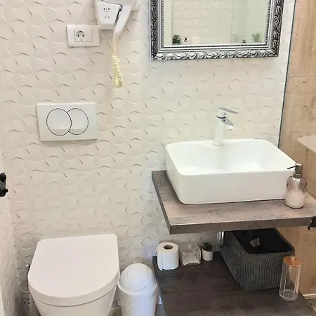 Mala Apartment